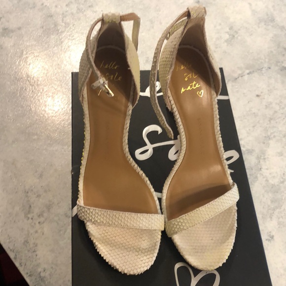 Shoes - Picture 1 of 1